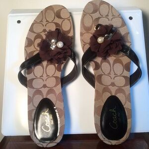 Coach flip flops size 11 chocolate brown